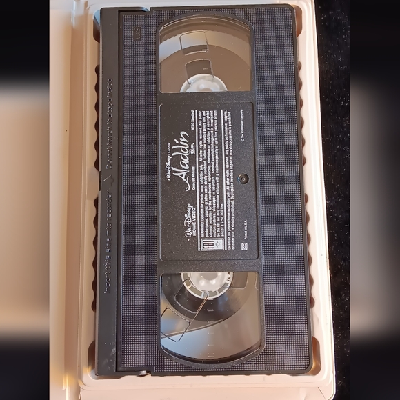 ALADDIN VHS TAPE - Picture 10 of 14